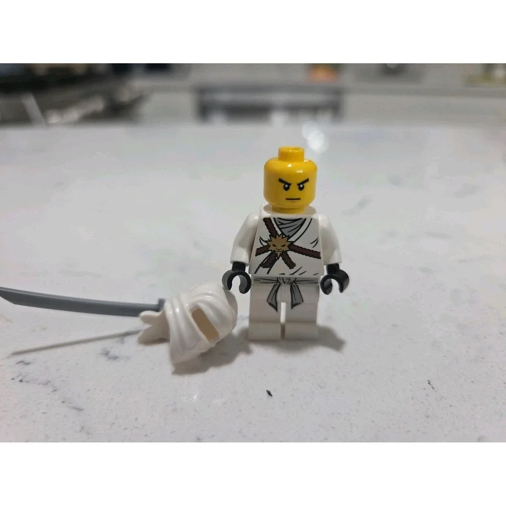 LEGO® Ninjago™ Set 2507- Zane The Golden Weapons Figure (njo0001) - 1M